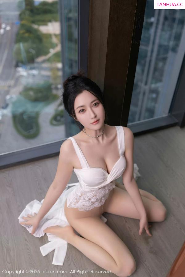 鱼子酱fish  [XiuRen]高清写真图 2025.10.24 No.10911 鱼子酱Fish 无内肉丝第33张图片